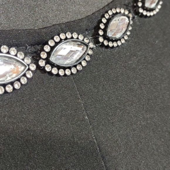 Connected Apparel Sleeveless Black Dress with Front Collar Detail Sz 12P - Picture 3 of 8